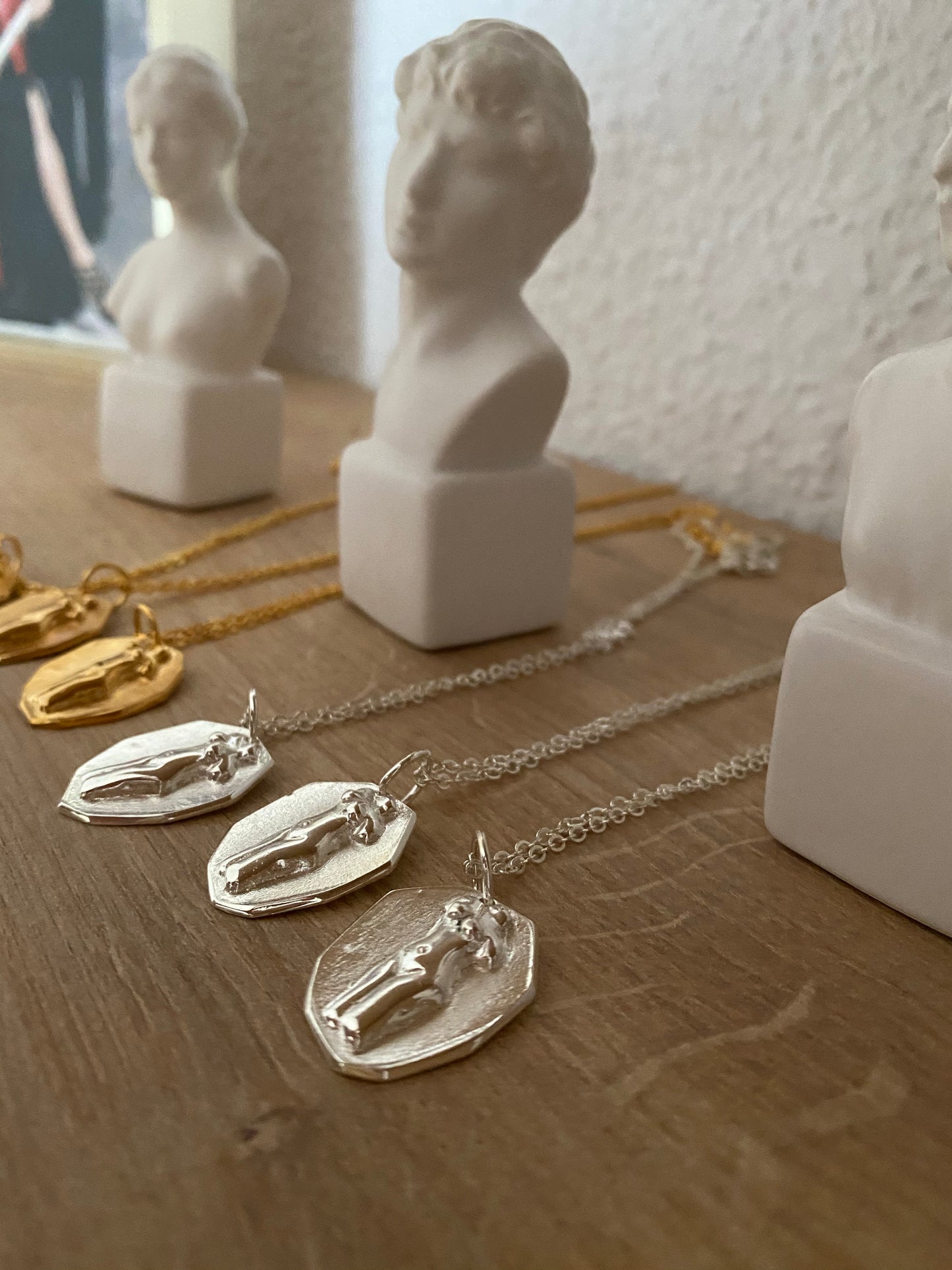 The “Venus” necklace - inspired on Boticelli- gold or silver