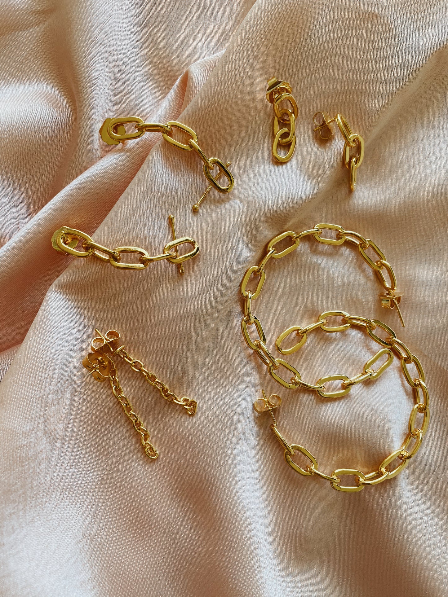 Médium chains pendants - Gold 24KT- SOLD INDIVIDUALLY