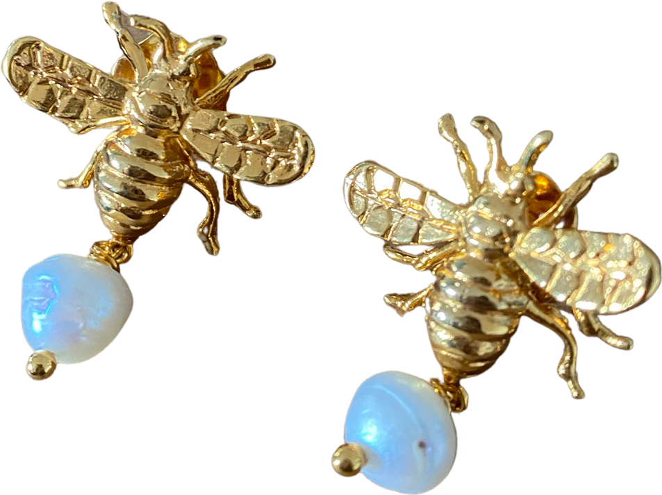 The bee pearls  mini studs