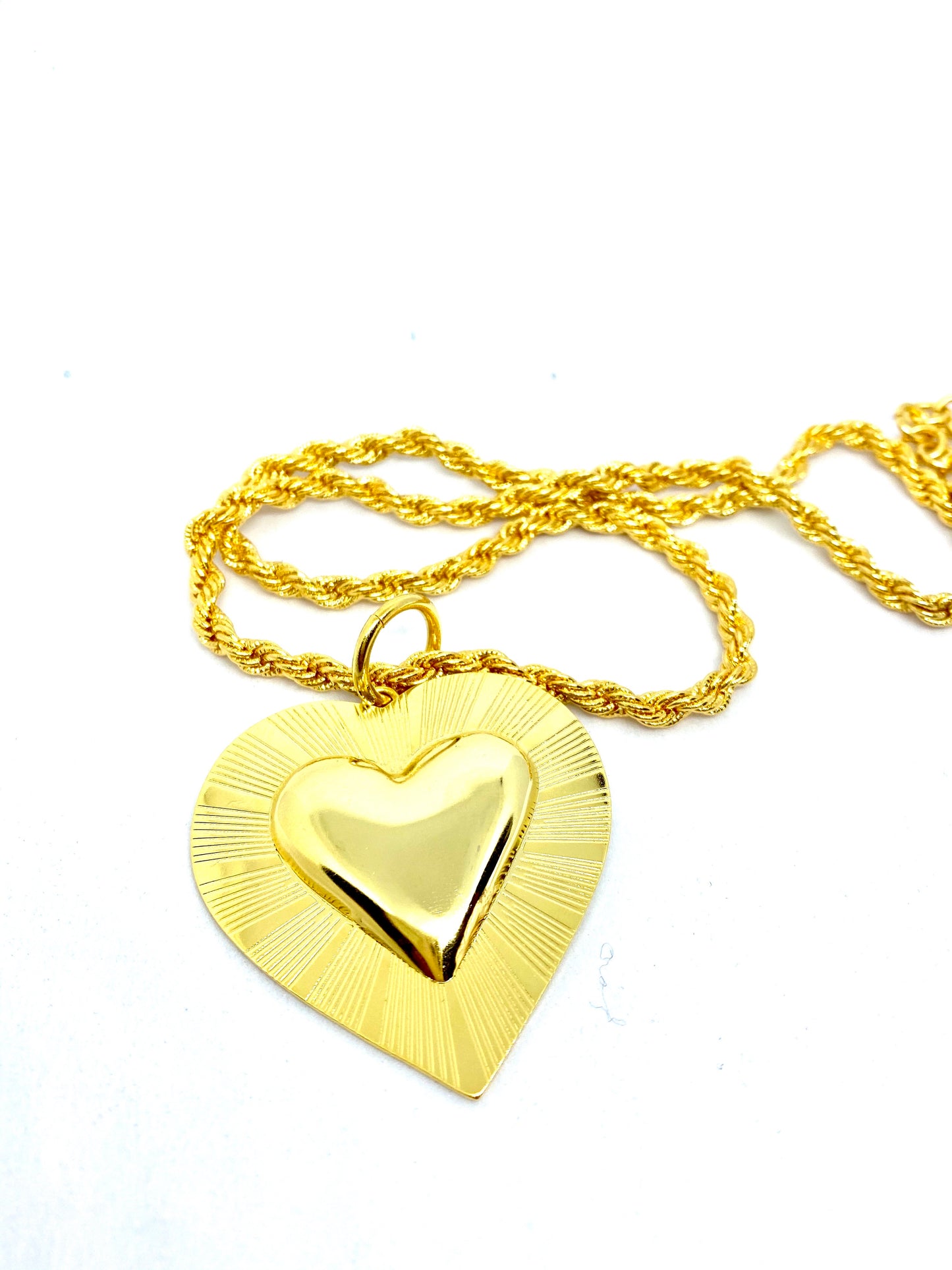 Amelié Necklace - Big heart 💛