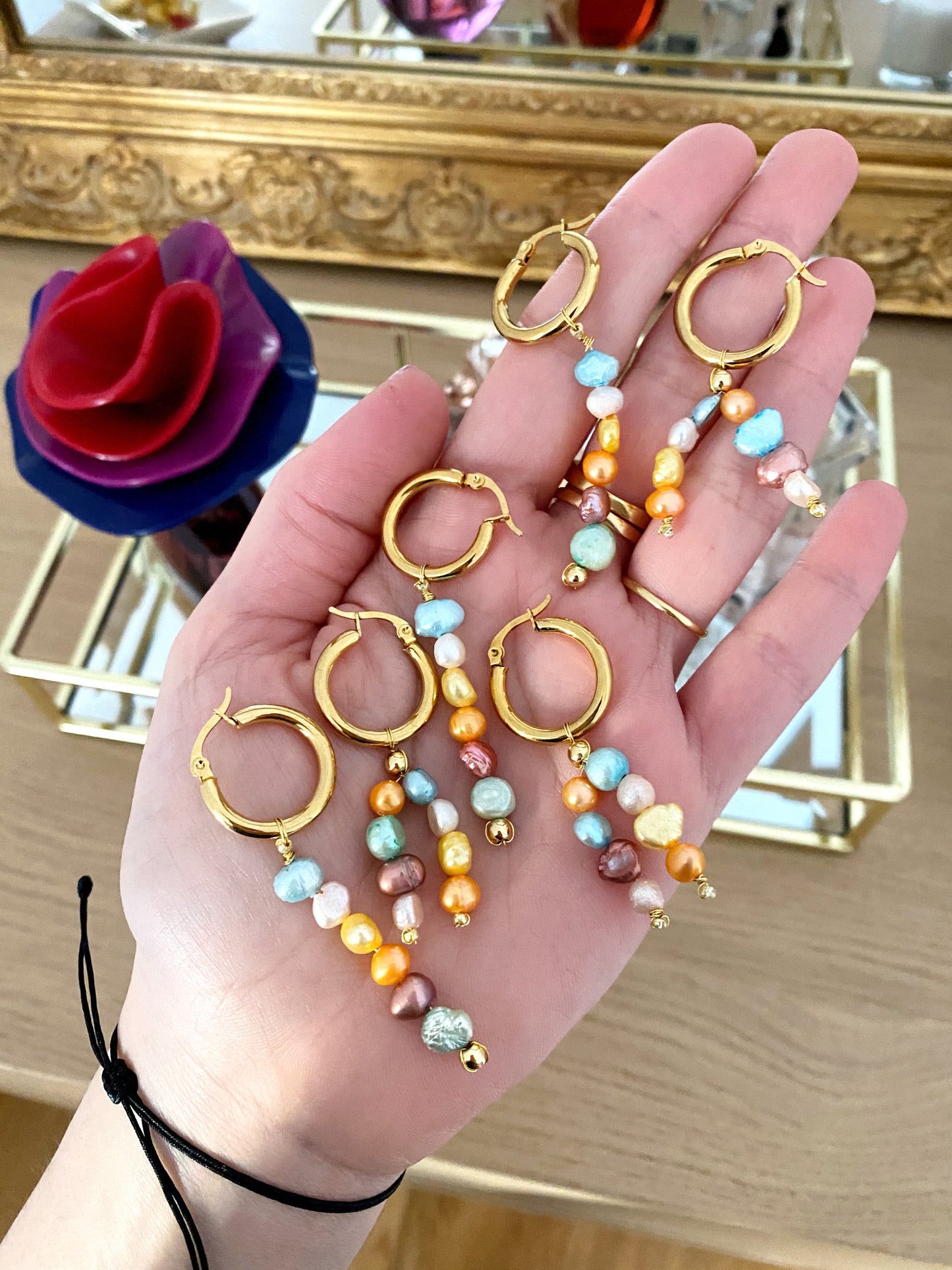 Pastels pearls - mini hoops 🤍💛💜💙💚 -