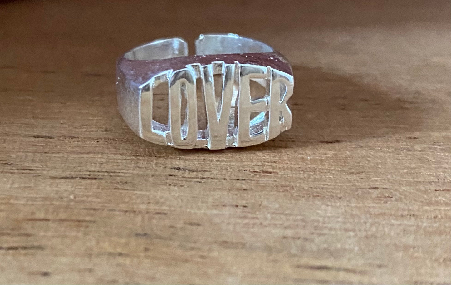 The “LOVER” 3D ring